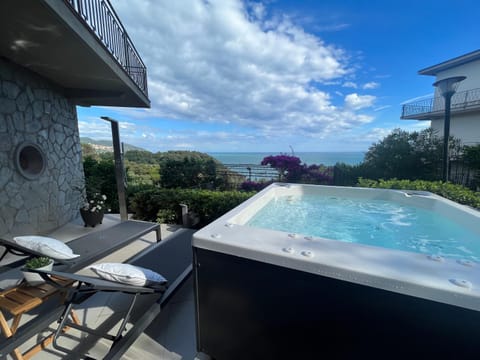 Day, Natural landscape, Hot Tub, View (from property/room), sunbed