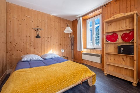 Chalet Style Apt Near The Lac Des Gaillands Condo in Les Houches