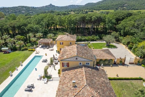 Villa Florentina - 550m2, 5 Chambres - Golfe De Saint-Tropez Villa in Grimaud