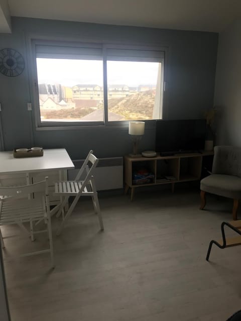 TV and multimedia, Dining area