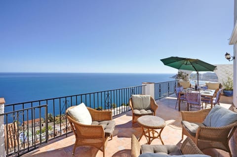 Patio, Nearby landmark, Day, Natural landscape, View (from property/room), Balcony/Terrace, Sea view, sunbed