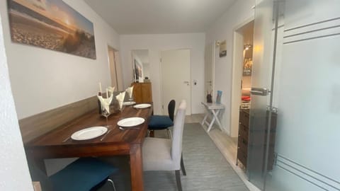 2 Zimmer Apartment, Küche u Terrasse in Freiburg Apartment in Freiburg