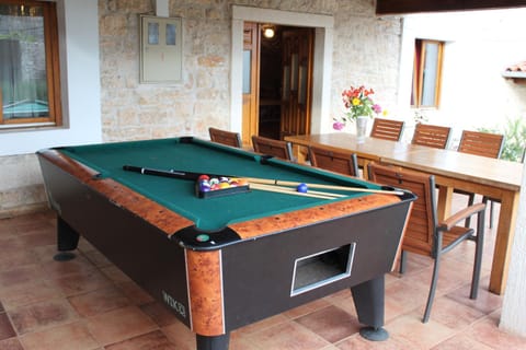 Billiard, Balcony/Terrace