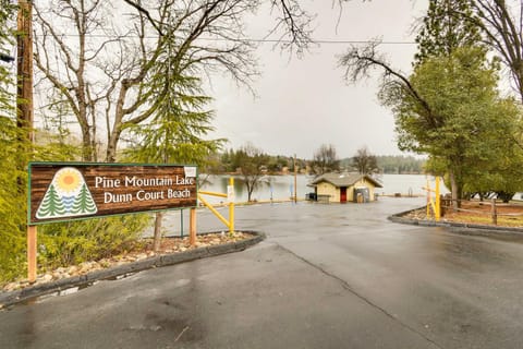 Hikers Escape Home Near Beach, Golf and Yosemite Maison in Groveland