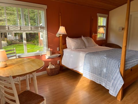 Lopez Farm Cottages & Tent Camping Hotel in Lopez Island