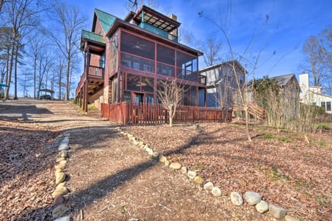 Lake Hartwell Retreat with Boat Dock and Kayaks! House in Lake Hartwell