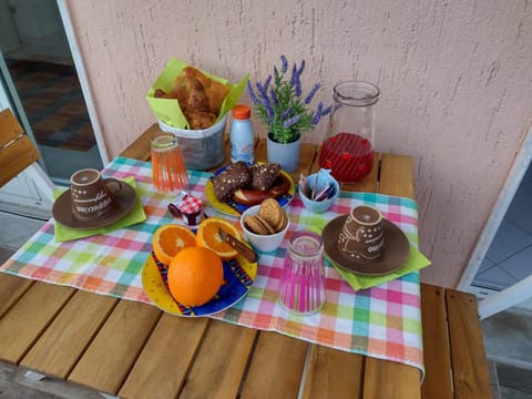 Food and drinks