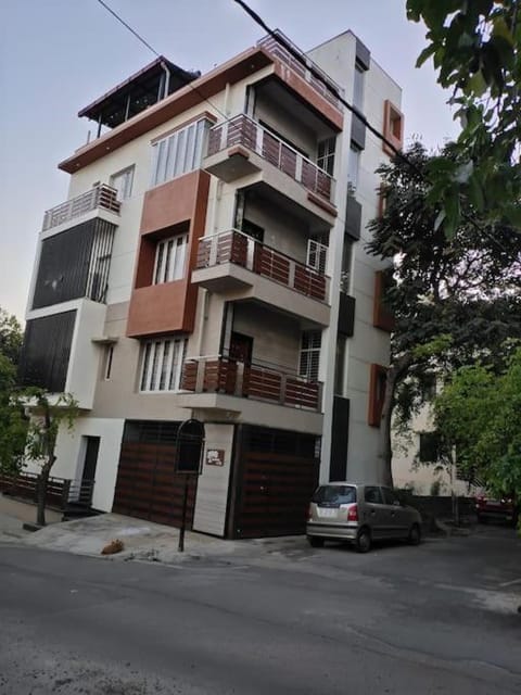 Corner apartment, 2BHK with good privacy, parking Apartment in Bengaluru