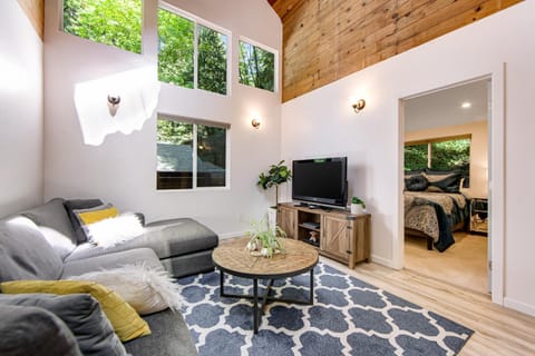 Canyon House House in Guerneville