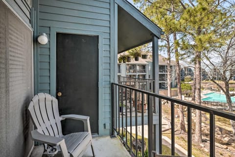 Idyllic Montgomery Condo with Pool and Lake View! Copropriété in Lake Conroe