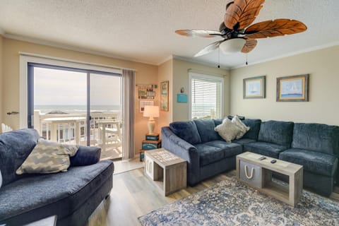 Coastal Condo with Indoor and Outdoor Pool Access Condo in Emerald Isle