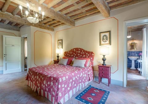 Casa del Fattore by MC Luxury Rentals Villa in Capannori