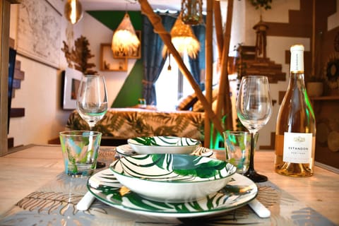 La Cahute H24,Cosy,Port,Plage,Wifi,Netflix Apartment in La Seyne-sur-Mer