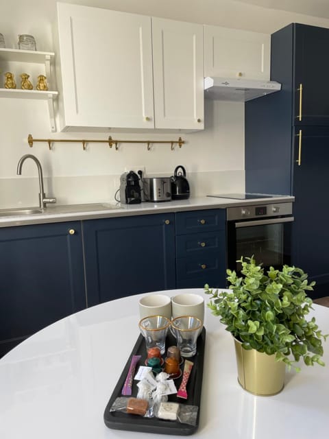 L'Appartement Bleu - Logement cosy - Cœur de ville Apartment in Hauts-de-France