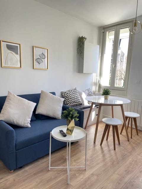 L'Appartement Bleu - Logement cosy - Cœur de ville Apartment in Hauts-de-France
