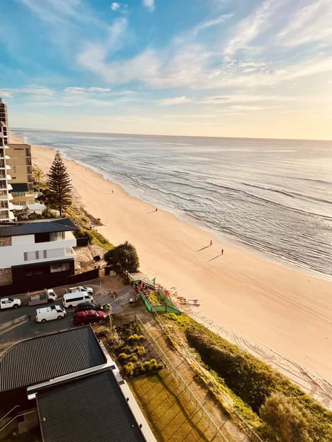 Day, Neighbourhood, Natural landscape, Bird's eye view, Beach, Sea view