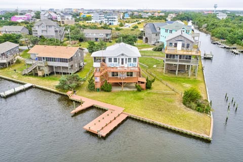 Egret Point 802 House in Avon