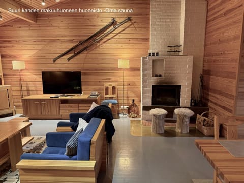 Communal lounge/ TV room, Living room, Seating area