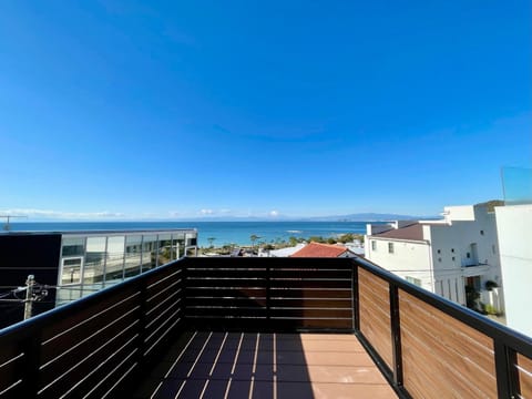 Hayama Ocean View Villa -葉山 海を見渡す家- Haus in Yokosuka