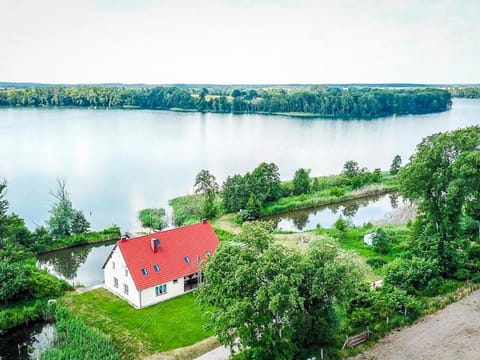 Property building, Activities, Bird's eye view, Fishing, Lake view, Sports, Family, Parking