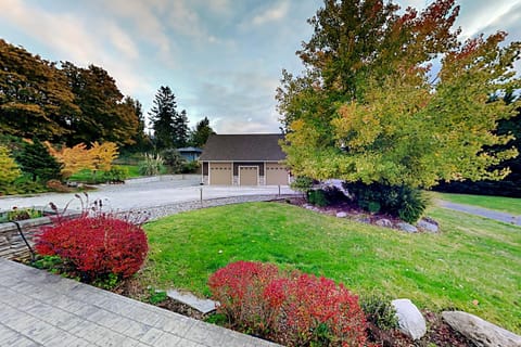 Whidbey Wonder House in Whidbey Island