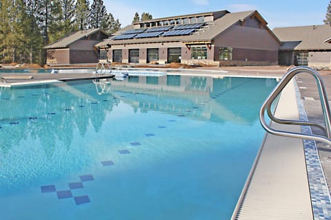 Stonewood Cabin House in Sunriver