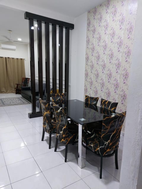 Pelangi homestay Apartamento in Perak Tengah District