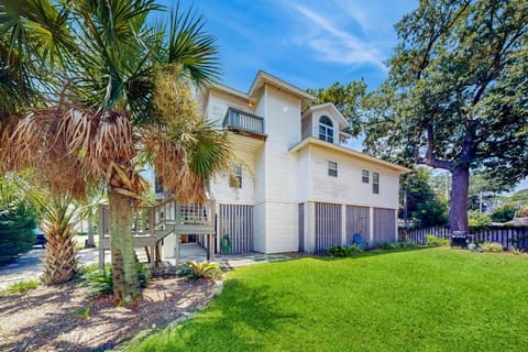 Shady Retreat House in Tybee Island