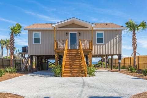 Silver Dunes Maison in James Island