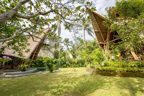 Garden House 3bds Bamboo House Pool Garden View Villa in Abiansemal