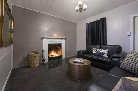 The Radford Couples Cottage Heart of Stanthorpe Casa in Stanthorpe