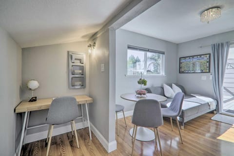 Updated Livermore Apartment with Private Deck! Condominio in Livermore