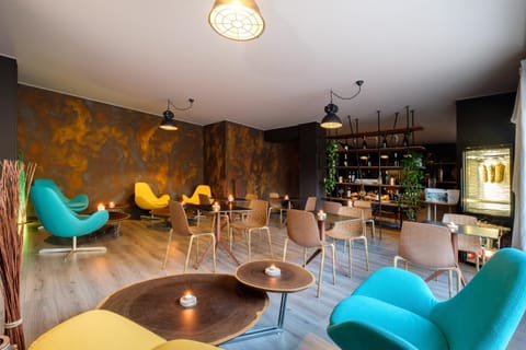 Lounge or bar