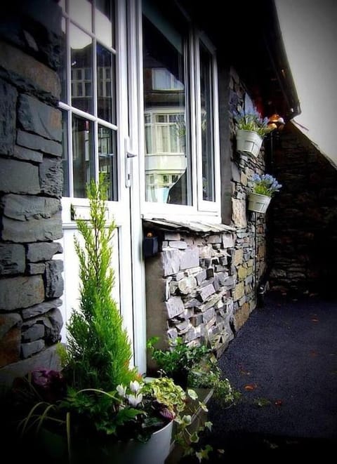 Stylish & Contemporary 5 * Fully Renovated Luxurious Holiday Cottage Ambleside Copropriété in Lake Road