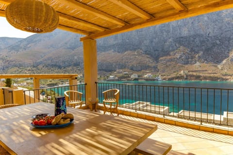 Balcony/Terrace, Mountain view, Sea view