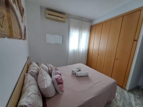 Apartamento Azahar Fibes y Garaje-WiFi gratis Apartment in Seville