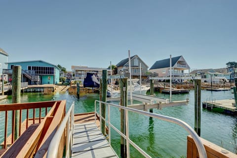Luna's Sea Haus in Holden Beach