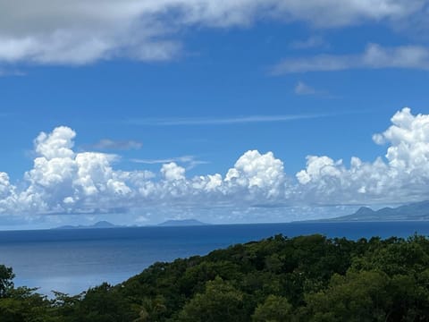 Mountain view, Sea view