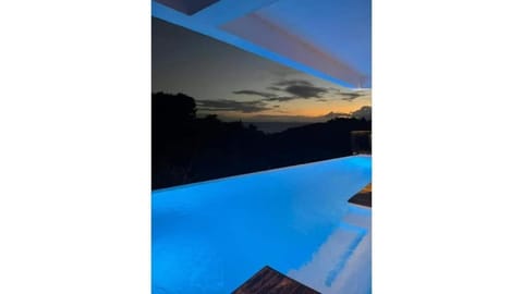 Night, Pool view