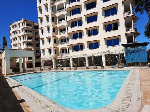 Property building, Pool view, Swimming pool