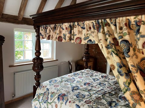 Four Bedroom Period Cottage, Woodbridge, Suffolk House in Babergh District