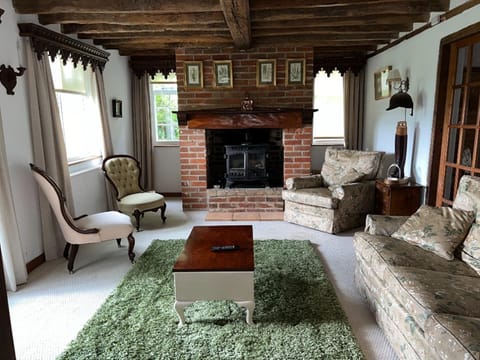 Four Bedroom Period Cottage, Woodbridge, Suffolk House in Babergh District