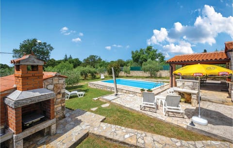 Amazing Home In Rovinj With Outdoor Swimming Pool Casa in Rovinj