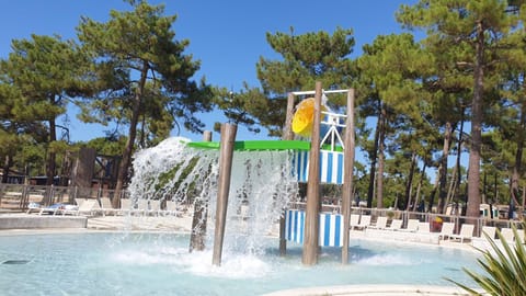 Aqua park, Swimming pool