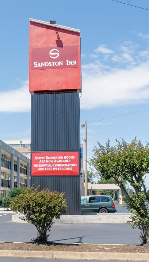 Sandston Inn Hotel in Sandston