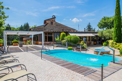 Pool view, Swimming pool, sunbed