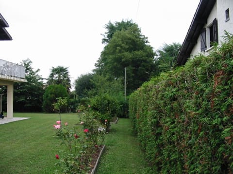 ANGLET T2 43 m2 ds VILLA 4 pers terrasse jardin parking tt confort proche BIARRITZ Pays-Basque Condo in Anglet