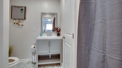 Garden City Delight-Less than 5 miles from Downtown! Haus in Savannah