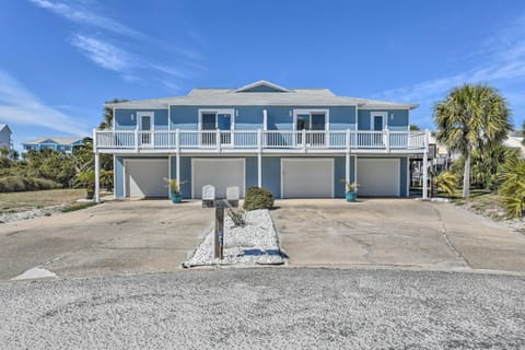 Bright and Chic Pensacola Townhouse with Sunroom! Casa in Ono Island