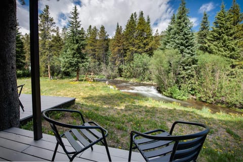 Cabin On The Blue Home: On River, Hot Tub, Views Cabin in Blue River